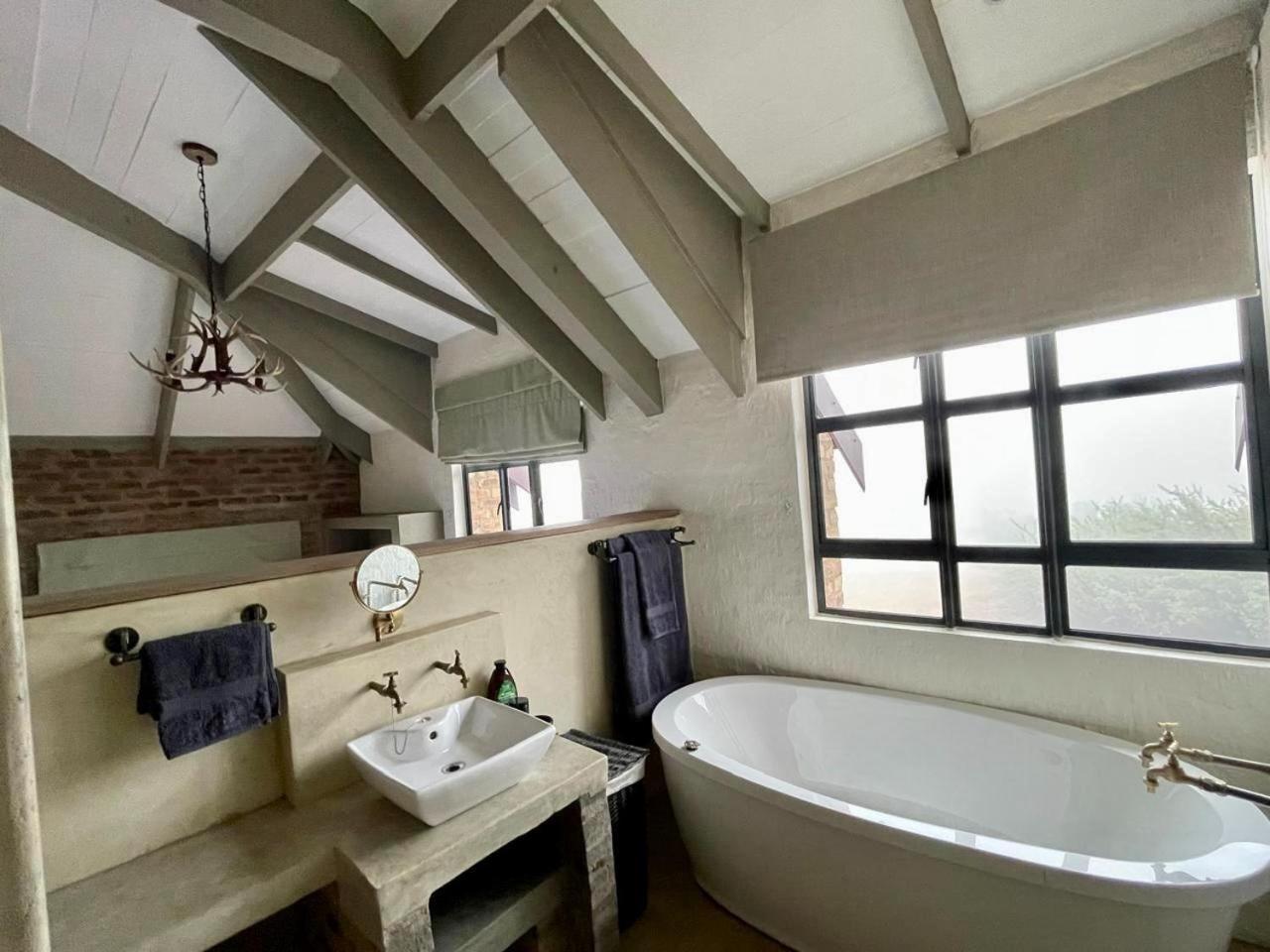 Stone Creek Mountain Lodge Dullstroom Ruang foto
