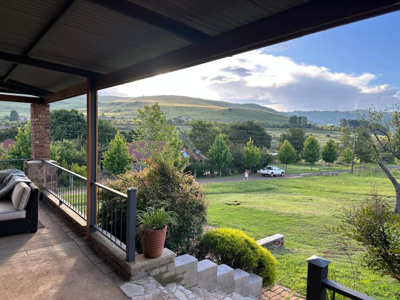 Stone Creek Mountain Lodge Dullstroom Bagian luar foto