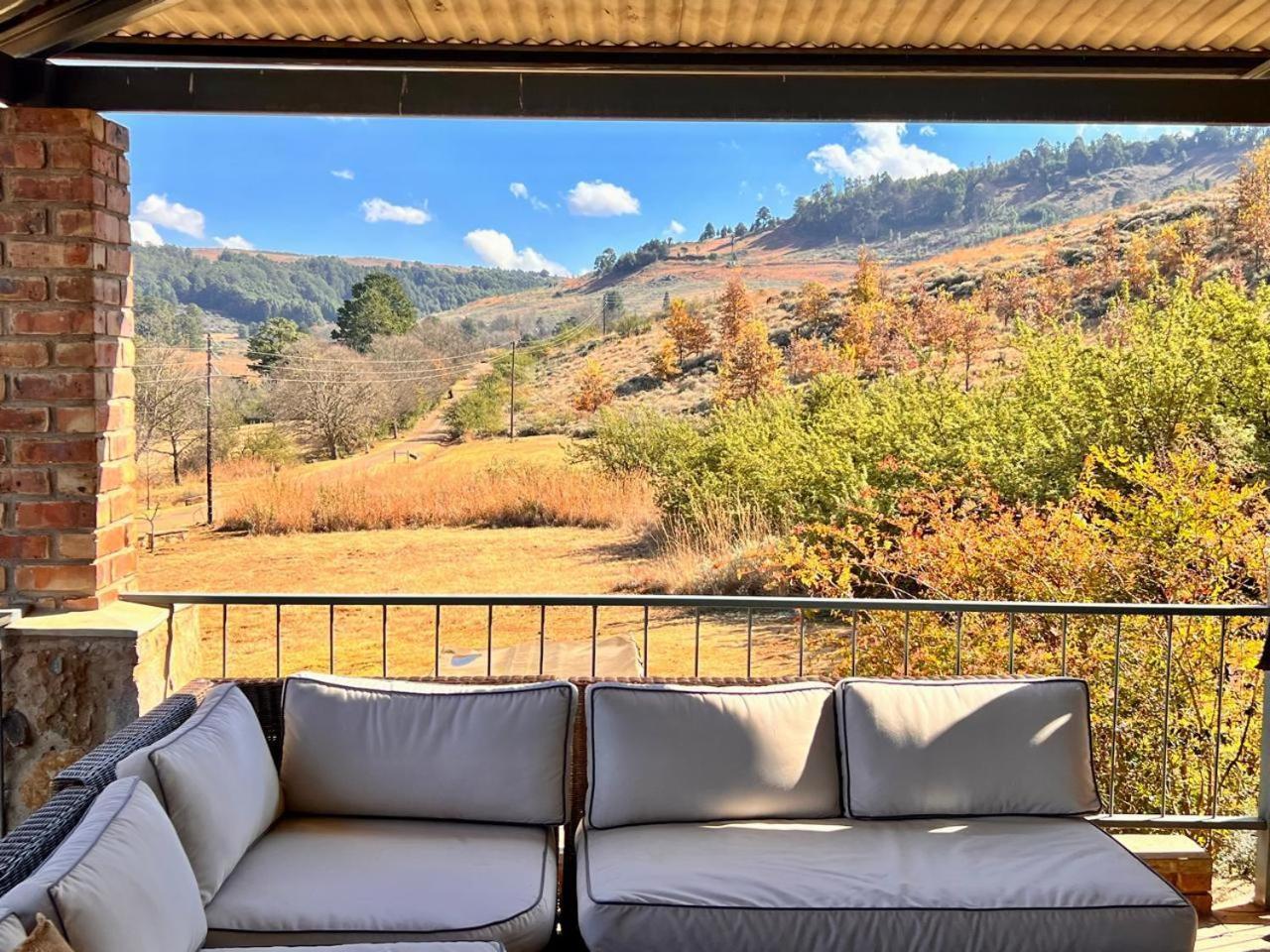 Stone Creek Mountain Lodge Dullstroom Bagian luar foto
